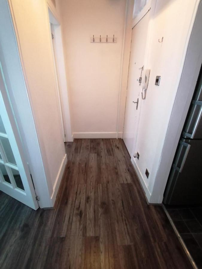 Aberdeen City Centre Flat: 2-Bedroom with Parking Exterior photo